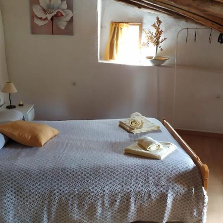 Monteperdido Villa Linares de la Sierra Ngoại thất bức ảnh